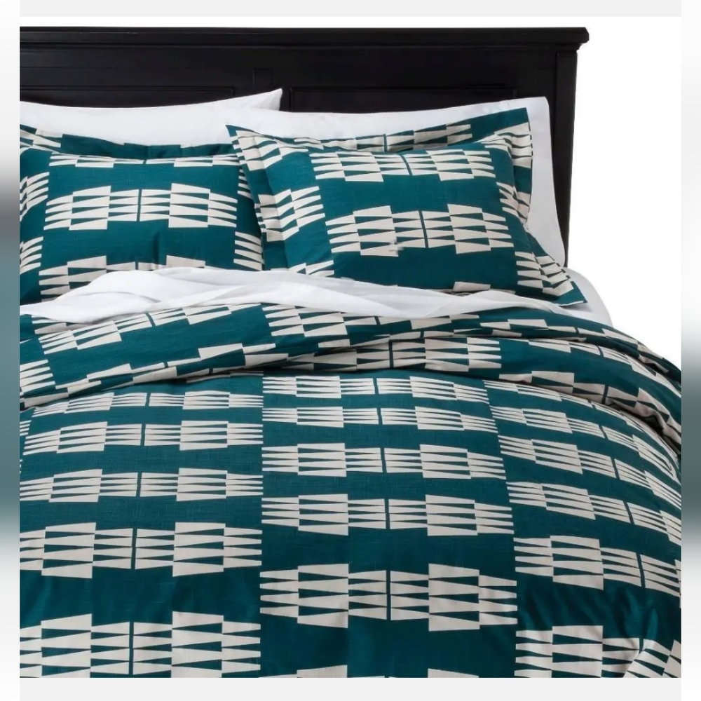 BRAND NEW 3PC FULL/QUEEN DUVET SET